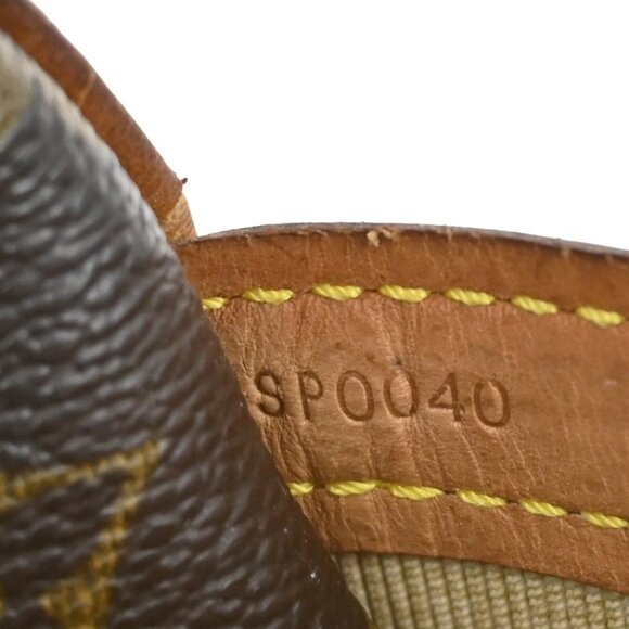 LOUIS VUITTON Reporter PM Crossbody Shoulder Bag Monogram Leather M45254 30EE715 - Picture 14 of 15